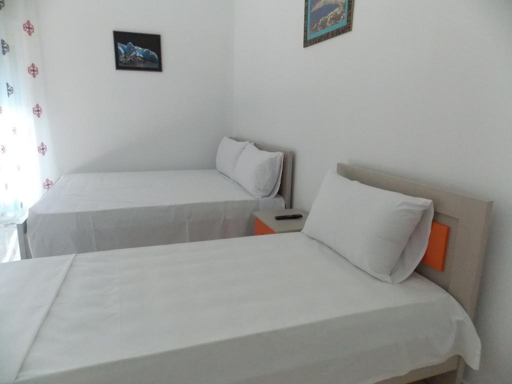 Guest House Vila Bega Sarandë 외부 사진